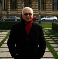 تحقیق بررسی آثار معماری ایرانی کامران دیبا